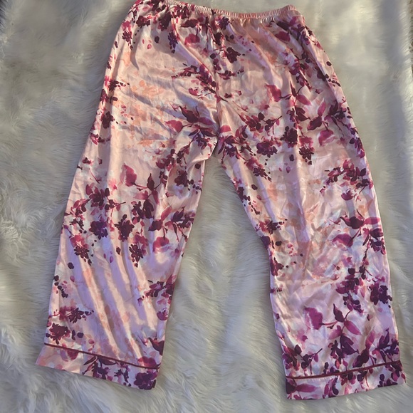 Midnight by Carole Hochman Other - Carole Hochman Pink and Cream Silky Floral Pajama Pants 2X